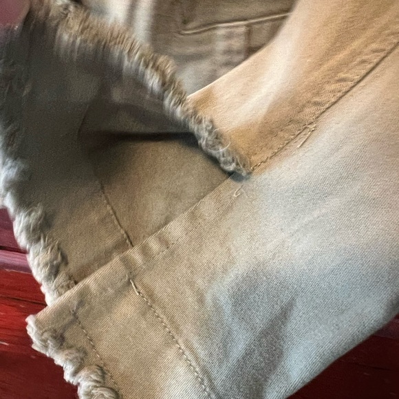 NWT Stunning Arianna by Howard’s Studded Military Green S/M Button Front Raw Hem - Picture 7 of 11